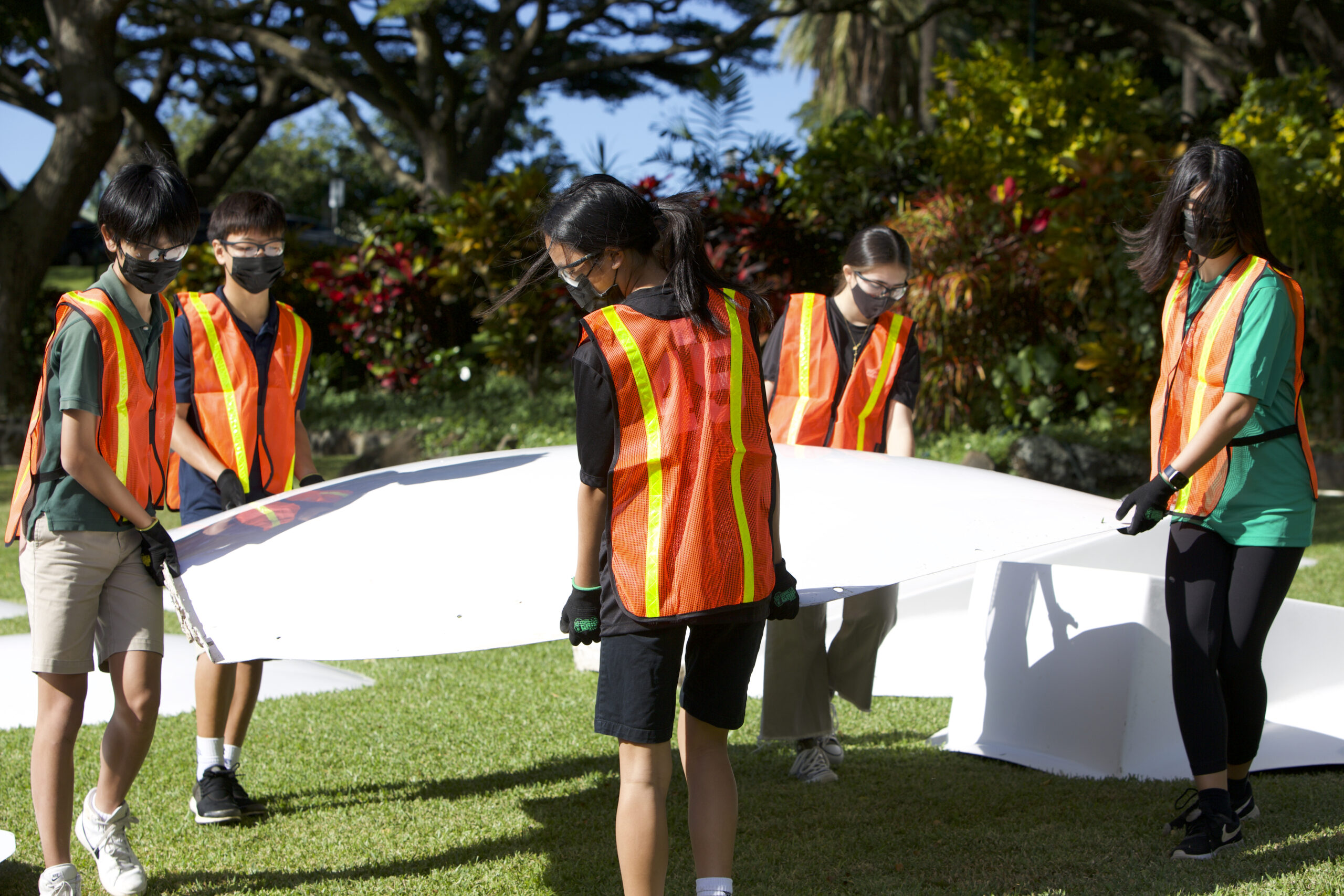 Mid-Pacific Institute Students Tackle Hands-on STEM Projects for Engineers Week 2022